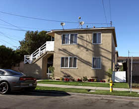 9343 Park St in Bellflower, CA - Building Photo - Building Photo