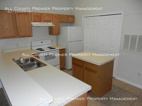 970 N Spring Garden Ave-Unit -413 in DeLand, FL - Foto de edificio - Building Photo