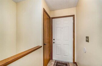 400 Heathermoor Dr in Midland, MI - Foto de edificio - Building Photo