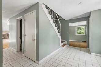 6 Tiot St in Sharon, MA - Building Photo - Building Photo
