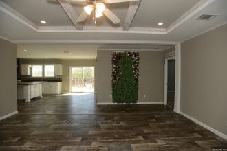 13598 Old Frio City Rd, Unit YH-F03 in Lytle, TX - Foto de edificio - Building Photo