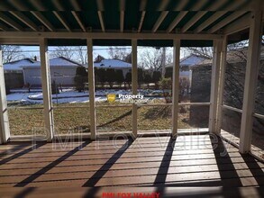 301 E McArthur St in Appleton, WI - Foto de edificio - Building Photo