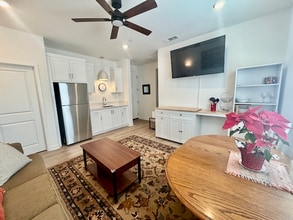 283 Hadley Wy in Oceanside, CA - Building Photo - Building Photo