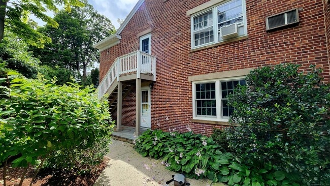 property at 192 Park St