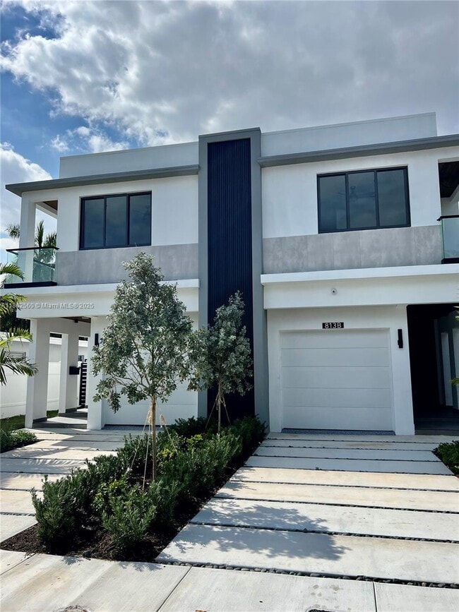 property at 815 NE 17th Terrace