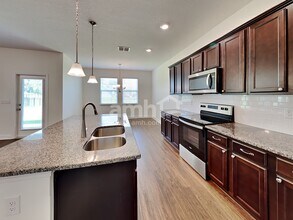 926 Walden Woods Dr in Plant City, FL - Building Photo - Building Photo