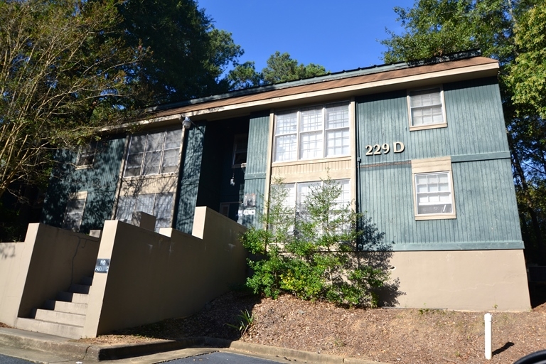 Woodcliff Apartments in Columbus, GA - Building Photo