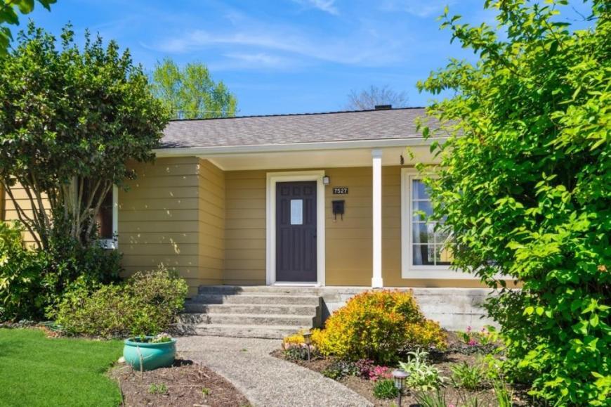 7527 29th Ave SW in Seattle, WA - Building Photo