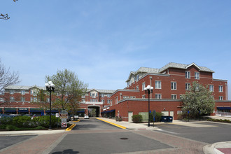 Terraces at Deerfield in Deerfield, IL - Foto de edificio - Building Photo