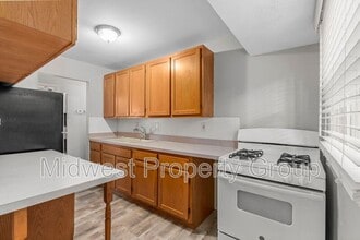 306 Banff Cir in St. Louis, MO - Building Photo - Building Photo