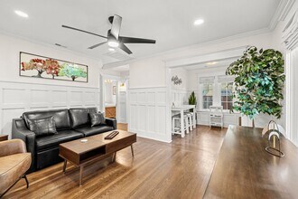 401 Alhambra Blvd in Sacramento, CA - Building Photo - Building Photo