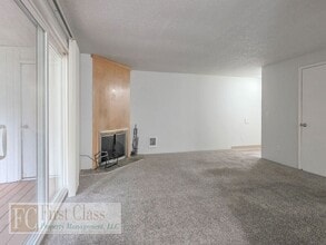 3648 SW Beaverton Hillsdale Hwy in Portland, OR - Building Photo - Building Photo