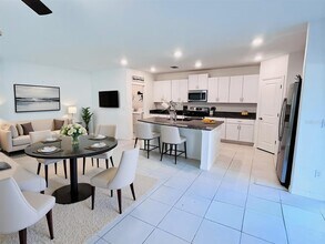 2207 Teneroc Trl in Lakeland, FL - Building Photo - Building Photo