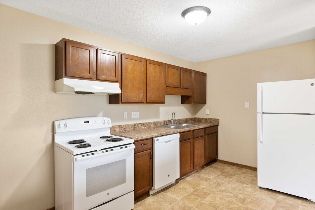 Cypress 1 (East Ridge) in Des Moines, IA - Building Photo