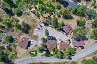 48522-48556 Victoria Ln in Oakhurst, CA - Building Photo - Building Photo