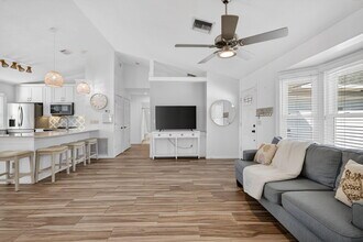 341 11th Ave in Vero Beach, FL - Building Photo - Building Photo