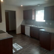 545 S Walker Ln in Fair Grove, MO - Building Photo - Building Photo