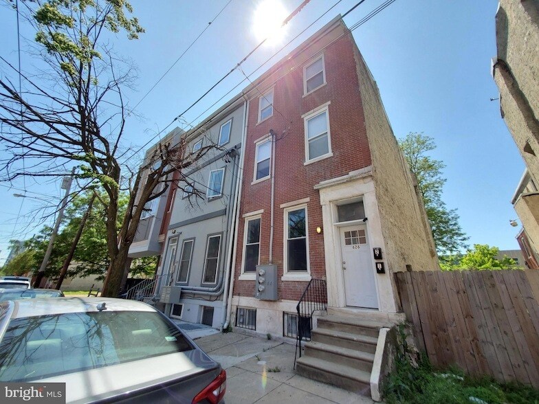 626 N 12th St, Unit 31 in Philadelphia, PA - Building Photo