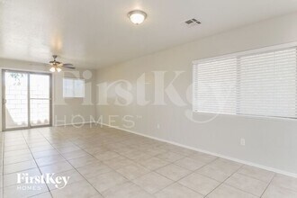 5304 Tipper Ave in Las Vegas, NV - Building Photo - Building Photo
