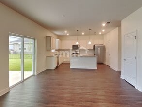 33955 Thyme Dr in Zephyrhills, FL - Building Photo - Building Photo