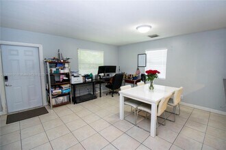 2317 Liberty St in Hollywood, FL - Building Photo - Building Photo