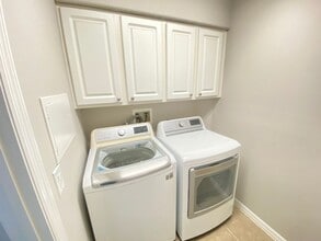 9729 Pecky Cypress Way in Orlando, FL - Building Photo - Building Photo