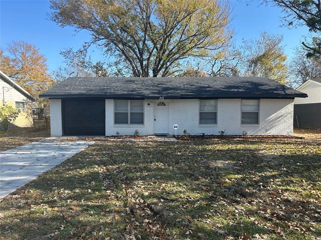 312 Cedar St in Wilmer, TX - Building Photo