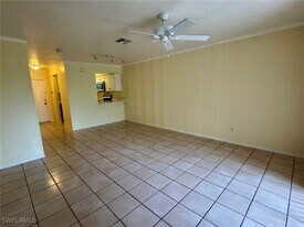 2153 Sunshine Blvd in Naples, FL - Building Photo