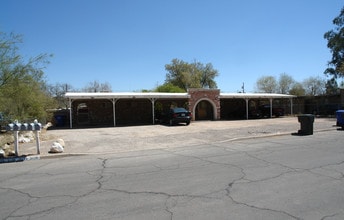 2136-2144 N Bell Ave in Tucson, AZ - Foto de edificio - Building Photo