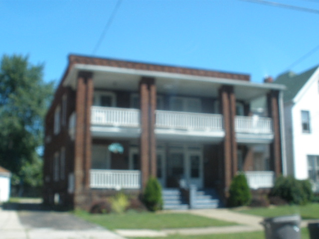 1036 W 9th St in Lorain, OH - Foto de edificio