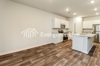 141 Barefoot Dr in Savannah, GA - Building Photo - Building Photo