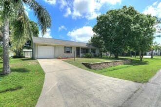 1690 Seahouse St in Sebastian, FL - Building Photo - Building Photo