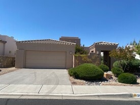 3658 Reflections Ln in Las Cruces, NM - Building Photo
