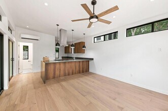 1908 Richcreek Rd in Austin, TX - Building Photo - Building Photo