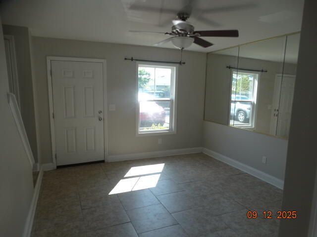 1325 Greendale Ave in Fort Walton Beach, FL - Foto de edificio - Building Photo