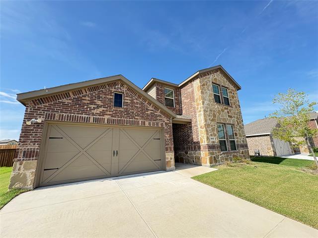 6047 Tudor Pl in Aubrey, TX - Building Photo
