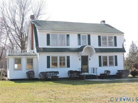 2801 Dogtown Rd in Goochland, VA - Building Photo