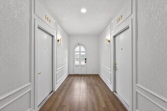 The Mulberry in San Antonio, TX - Building Photo - Building Photo