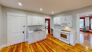 168 Oak St in Gardner, MA - Building Photo - Building Photo