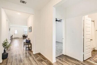 25617 Microstar Wy in Montgomery, TX - Building Photo - Building Photo
