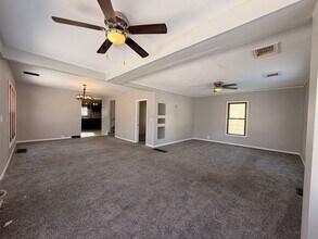 1110 Elm St in Webster City, IA - Building Photo - Building Photo