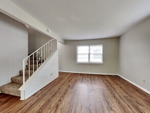 706 Rutgers Dr in Lancaster, TX - Building Photo - Building Photo