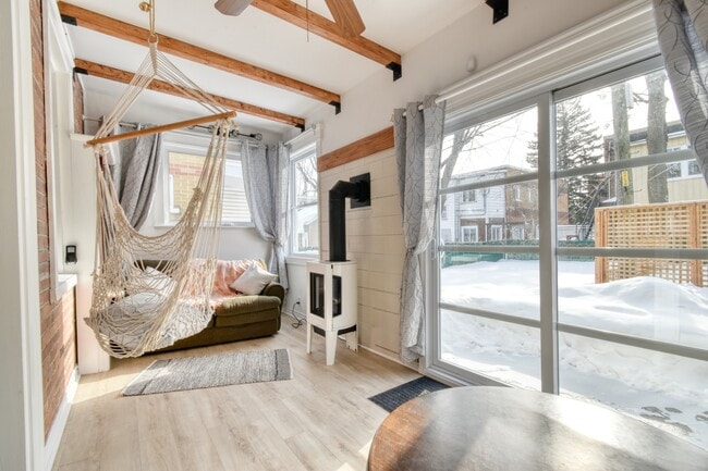 1849 De La Bastille Rue in Québec, QC - Building Photo - Building Photo