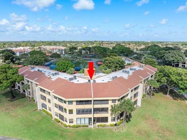 7508 La Paz Blvd in Boca Raton, FL - Building Photo - Building Photo