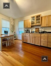 66 Hillside St in Boston, MA - Foto de edificio - Building Photo