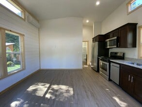 65000 US-26 in Welches, OR - Building Photo - Building Photo