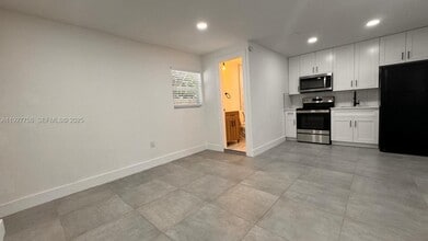 1933 Washington St in Hollywood, FL - Building Photo - Building Photo