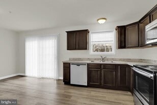 51 Overlook Dr. in Hanover, PA - Building Photo