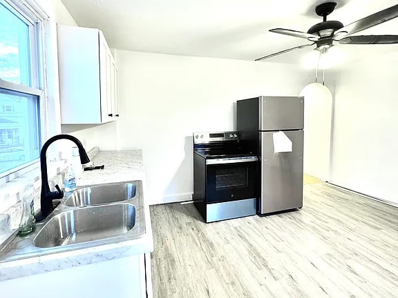 212 S Chestnut St, Unit 4 in Collinsville, IL - Foto de edificio - Building Photo