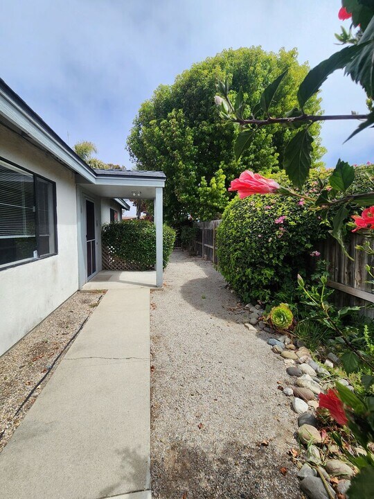 740 S 7th St in Grover Beach, CA - Building Photo